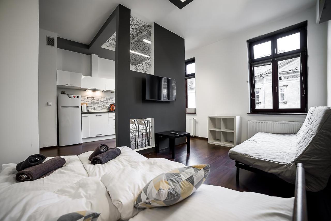 Lost In Krakow Mostowa Apartment ภายนอก รูปภาพ