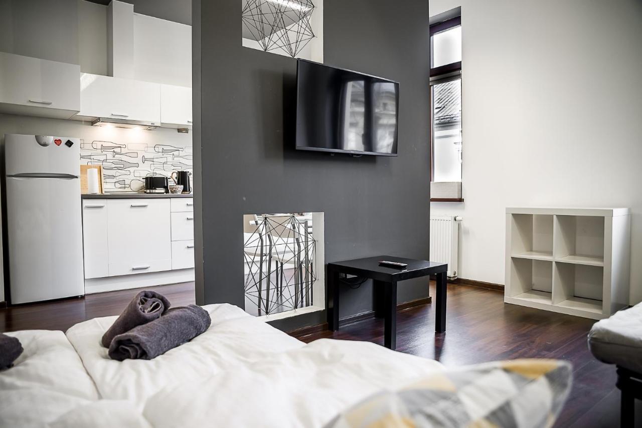 Lost In Krakow Mostowa Apartment ภายนอก รูปภาพ